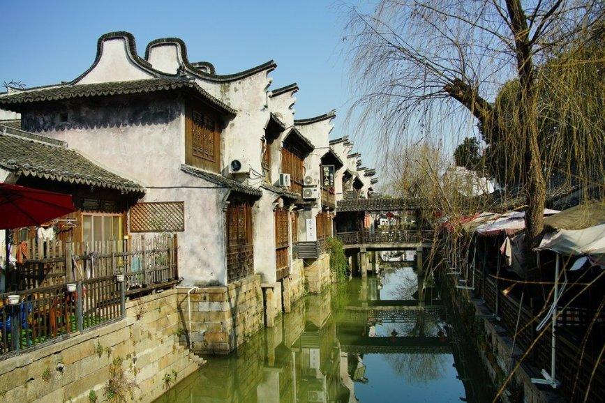 乌克兰将瓦良格号当废铁贱卖中国,催生“辽宁号”诞生,知道是谁买的吗?-你问我答,解决问题的好地方