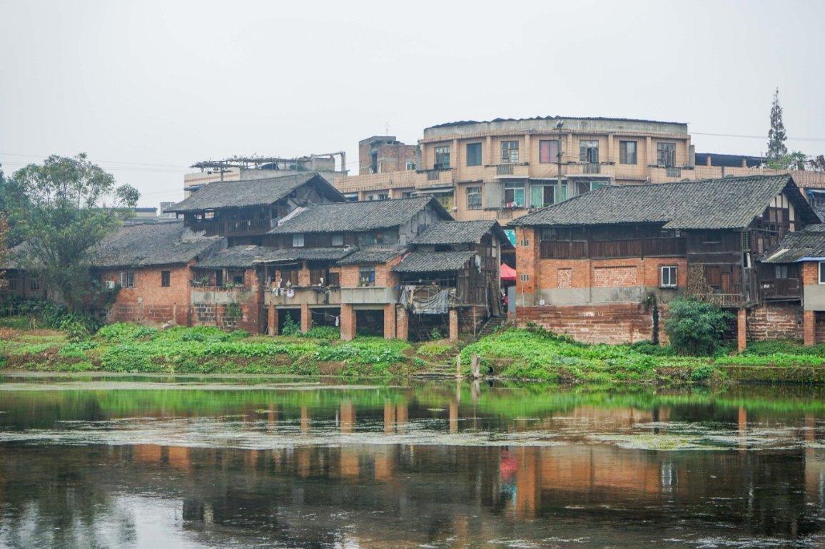 楼盘卖不出去降价抛售就是“扰乱市场”了吗?有什么更好的处理办法?-专业知识问答,满足你的需求